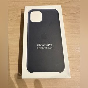 iPhone 11 Pro leather case in midnight blue - NWT